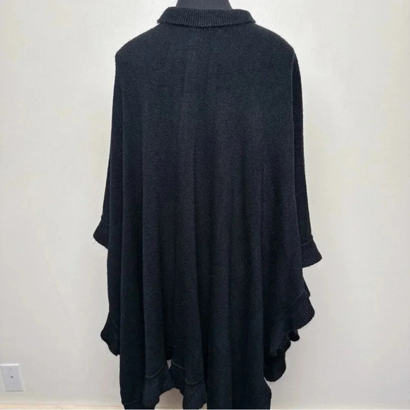 Lord &  Taylor Womens One Size Ruffle Trim Black Poncho - Picture 3 of 13
